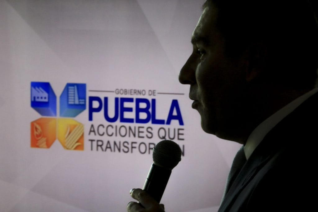 Rafael Moreno Valle persiguió a opositores, denunció una ONG