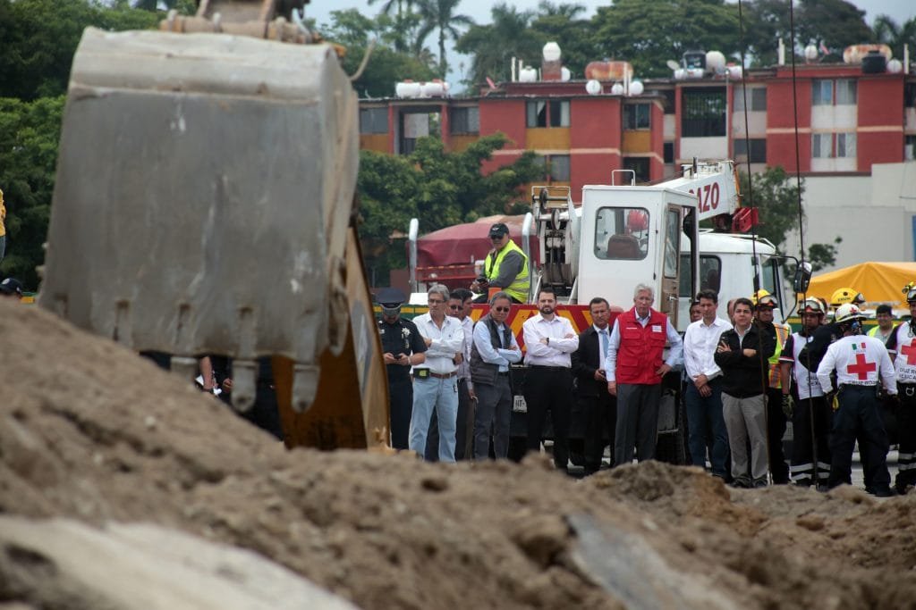 Destituyen a funcionario de SCT en Morelos por socavón