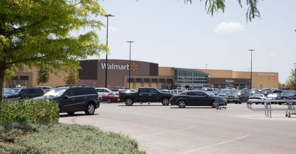 Culpan a chófer de tráiler de muerte de 10 migrantes en Texas