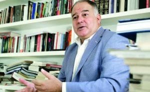 Héctor de Mauleón no dejará su carrera por un tuit