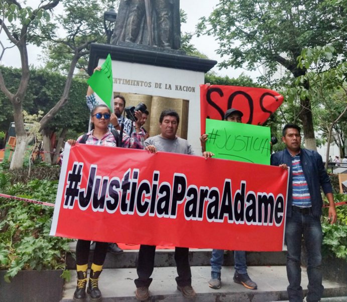 Protesta por el asesinato de Salvador Adame