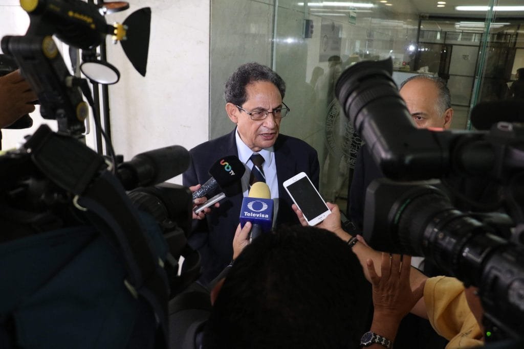 Humberto Moreira debe devolver fianza a Sergio Aguayo