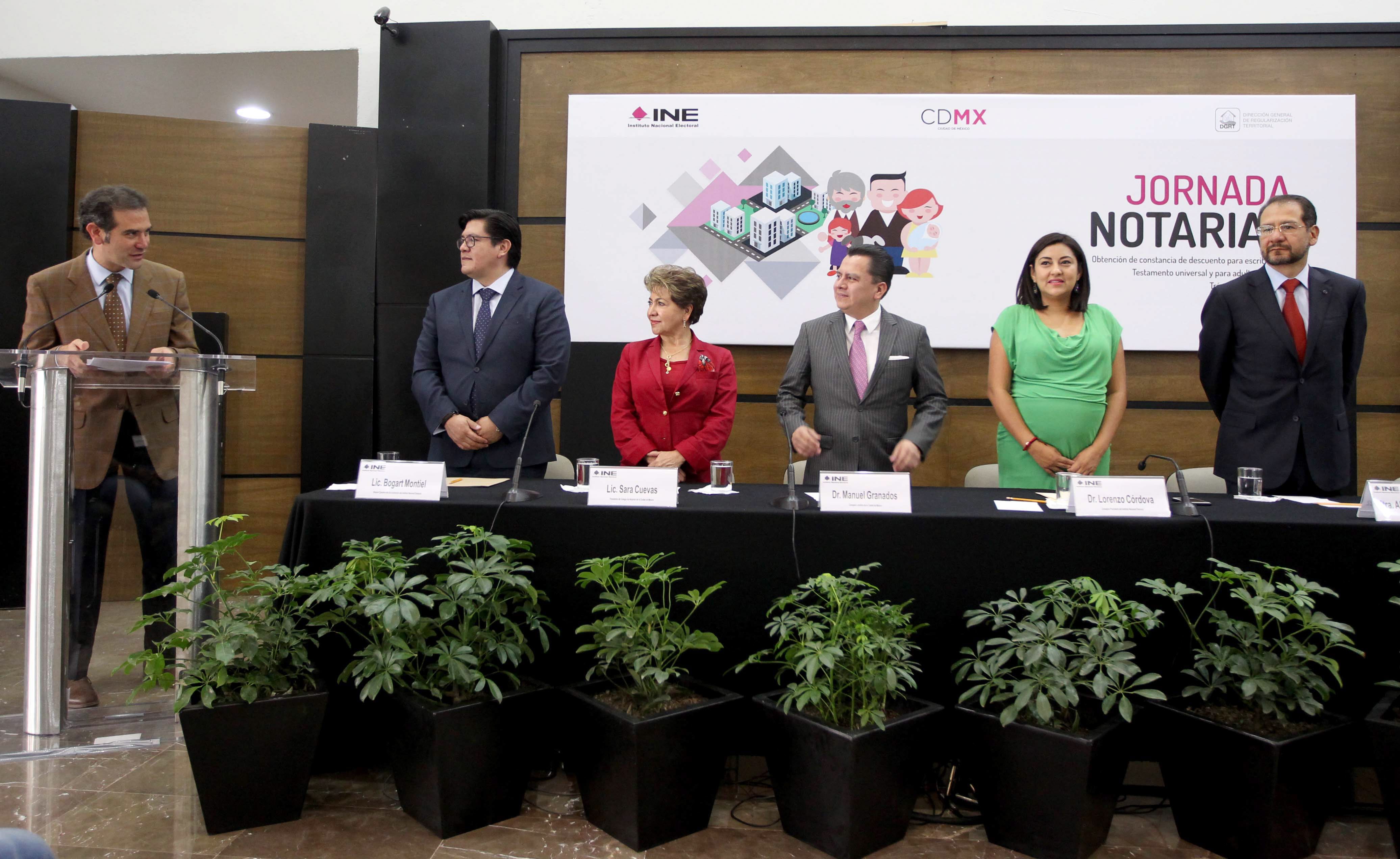 INE prepara nuevos lineamientos de equidad electoral para 2018