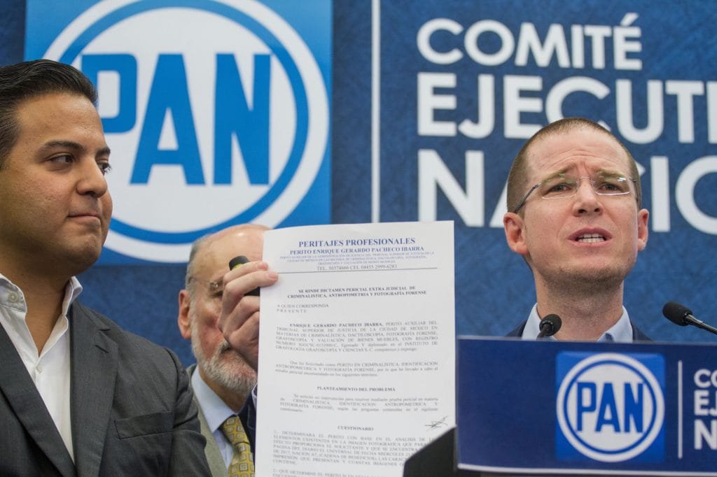 Gobierno federal filtró fotos de nuestros pasaportes a El Universal: Anaya