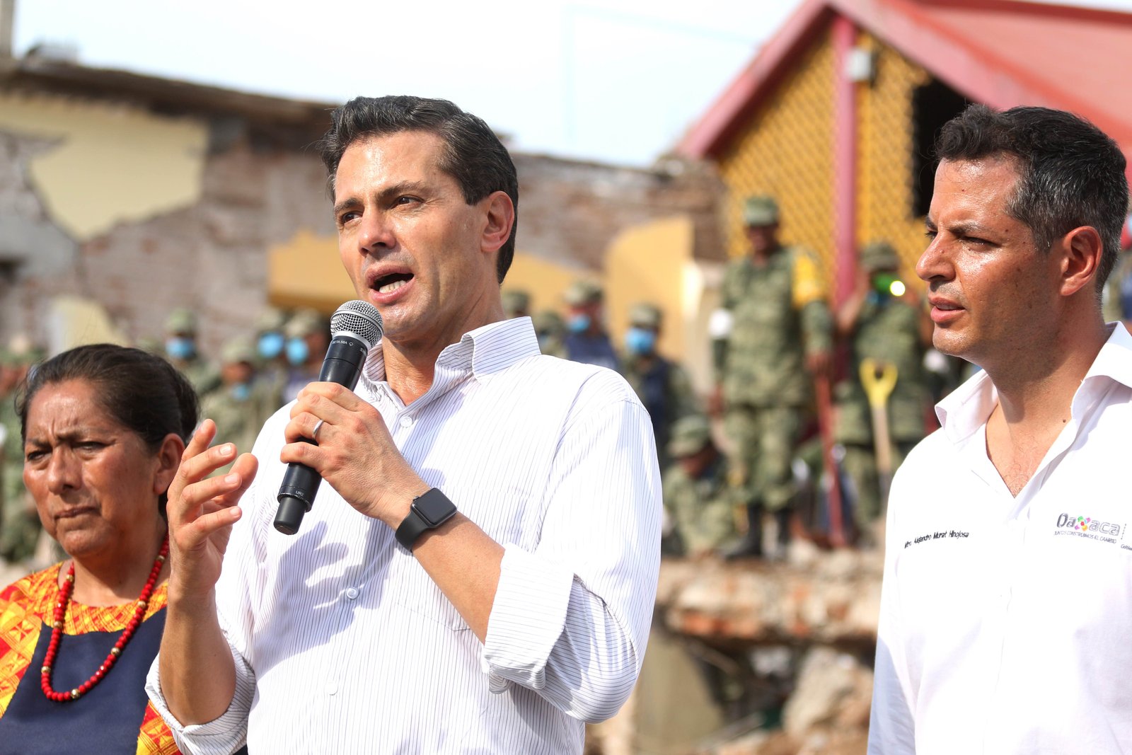 EPN pide ayuda a sector privado para reconstruir Oaxaca y Chiapas