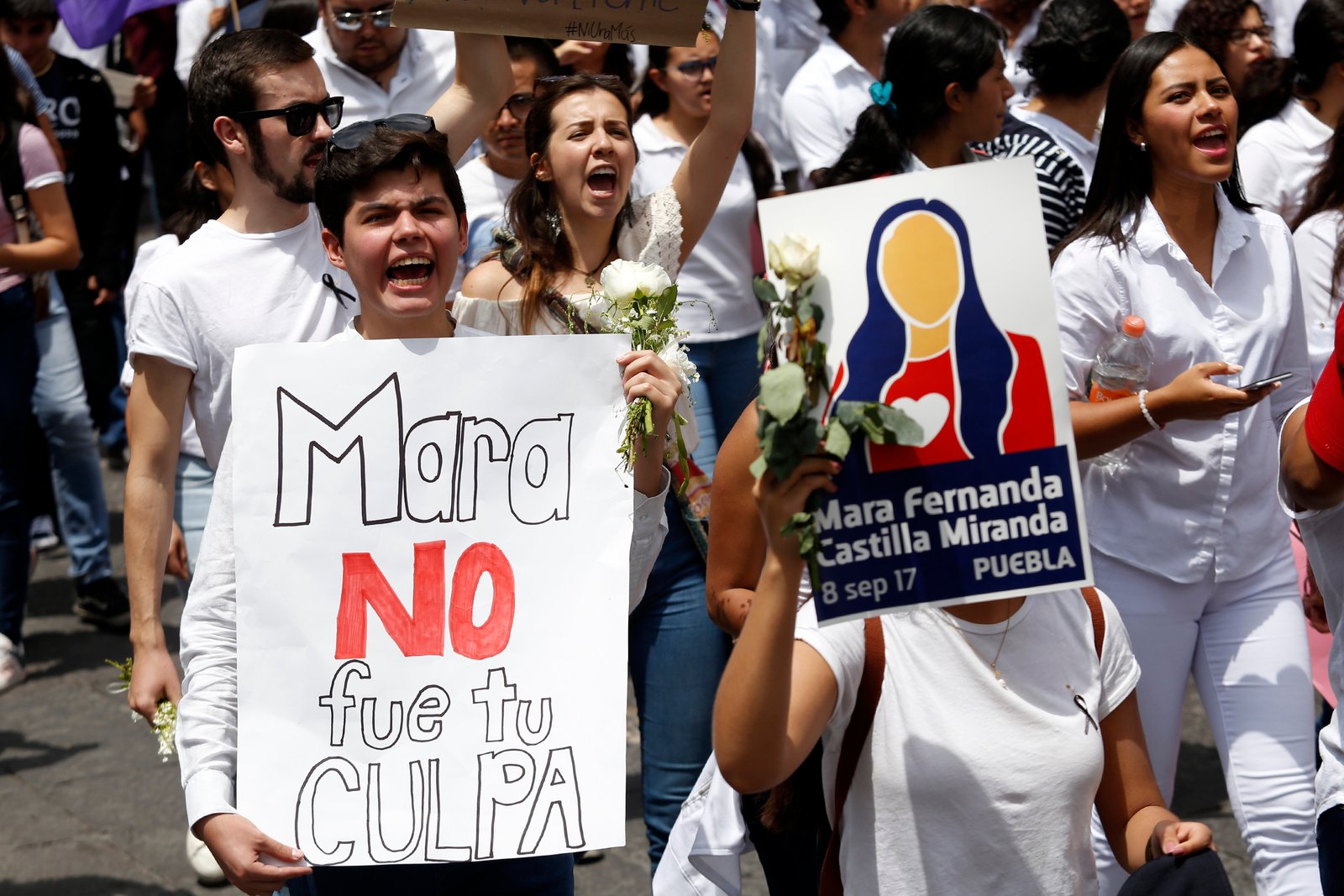 Arturo Rueda renuncia a cátedra tras comentarios misóginos sobre Mara Castilla