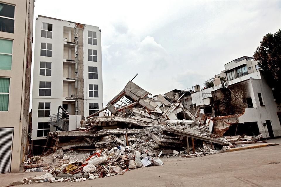 Procesan a arquitecto corresponsable de edificio colapsado por sismo