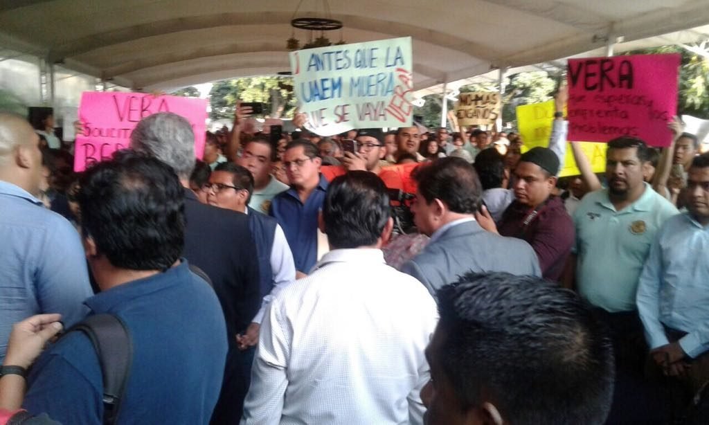 Inconformes con intromisión del rector de la UAEM