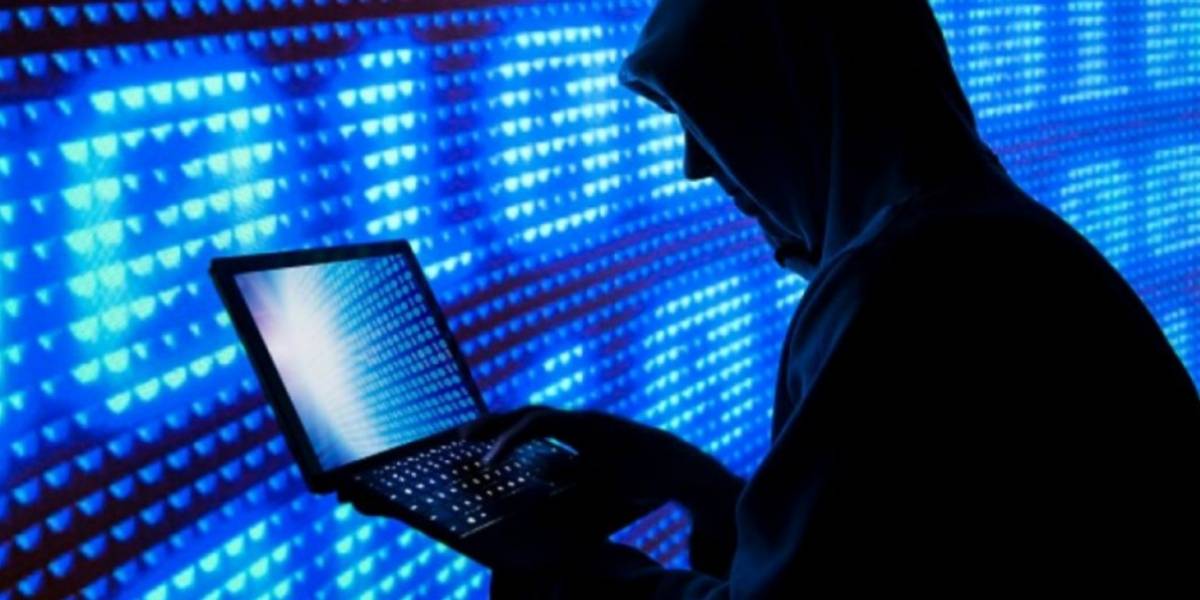 FBI sabía de intromisiones del Kremlin y no informó a funcionarios de EU: AP