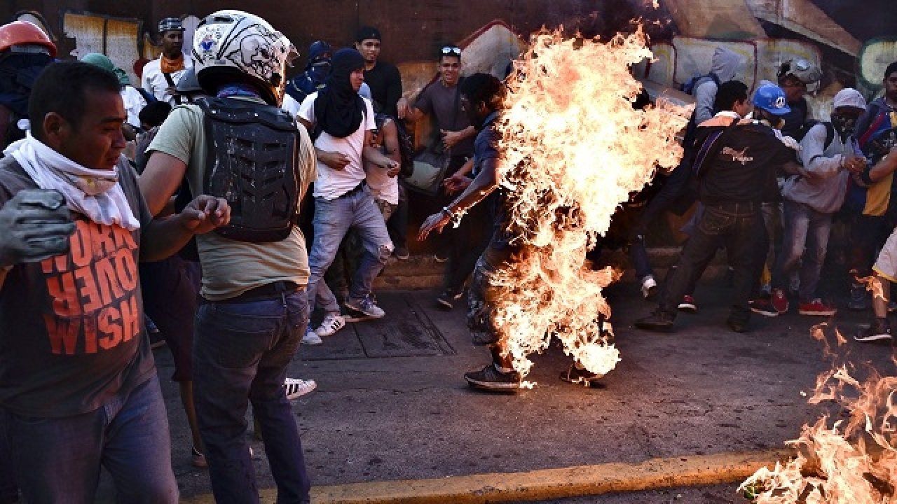 Informe de HRW acusa al regimen chavista de torturar a presos en Venezuela