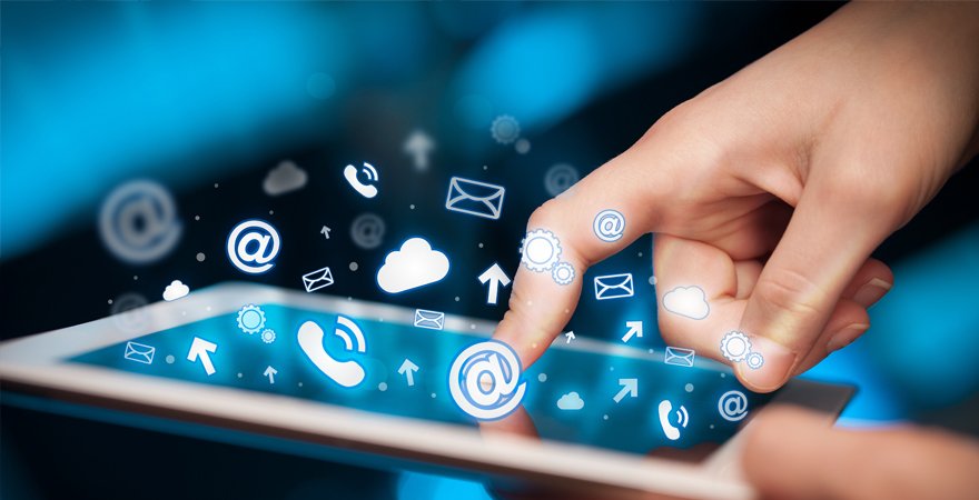 Las redes sociales cambiaron al mundo. Transformaron la forma como se lee, informa, entretiene, compra, hace negocios, y cambiaron las estructuras verticales de control y poder, por la horizontalidad.