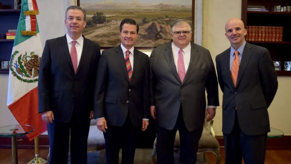 Peña Nieto designó a Alejandro Díaz como gobernador de Banxico