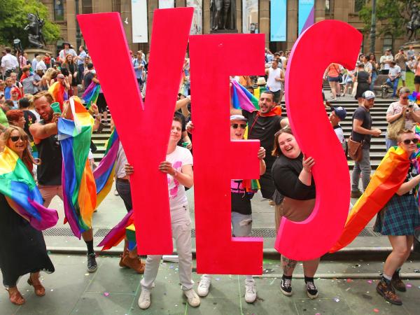 Senado de Australia aprobó matrimonio homosexual con 43 votos a favor