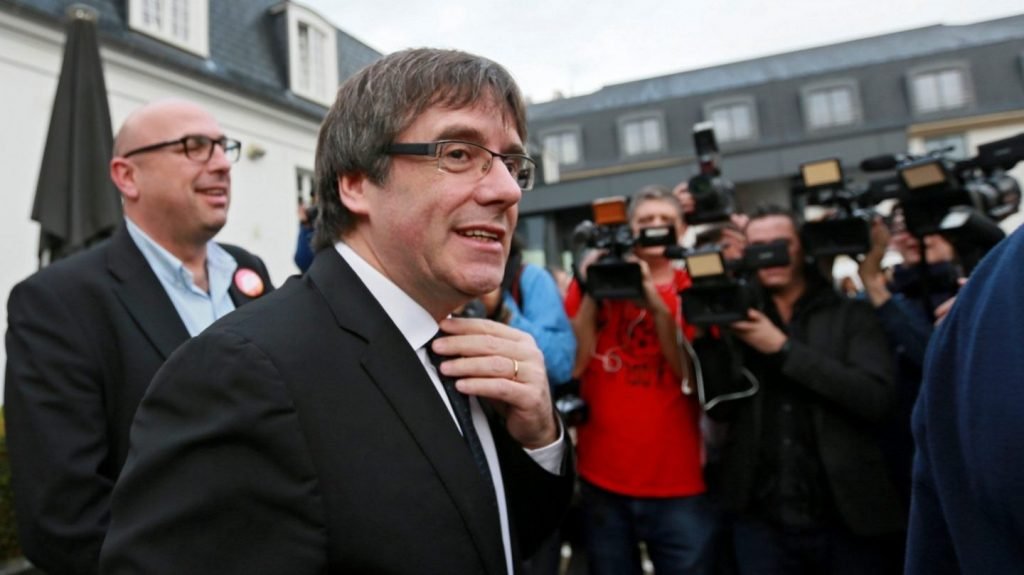 España retira orden europea de detención contra Puigdemont