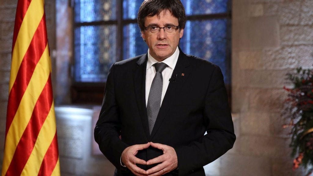 Puigdemont comparecerá el próximo lunes ante juez que examina las euroórdenes de España