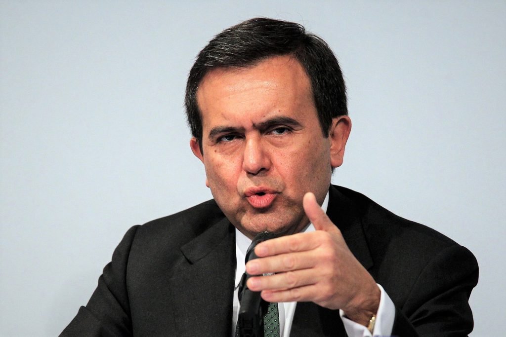 El muro de Trump y el TLCAN "no tienen ninguna relación": Guajardo