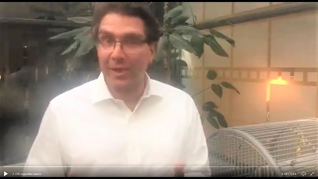 Pide Ríos Piter "firma por firma", pero dice que no es aquel "voto por voto"
