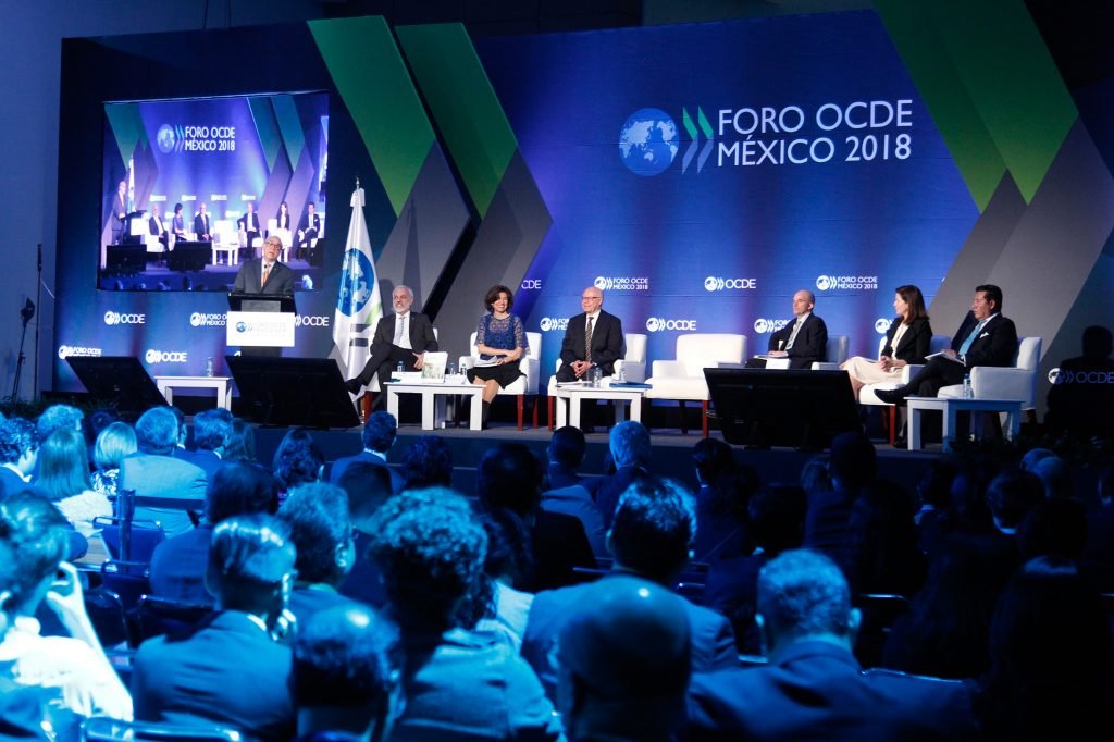 Propone OCDE nuevo rumbo económico, pero no volver a "papá gobierno"