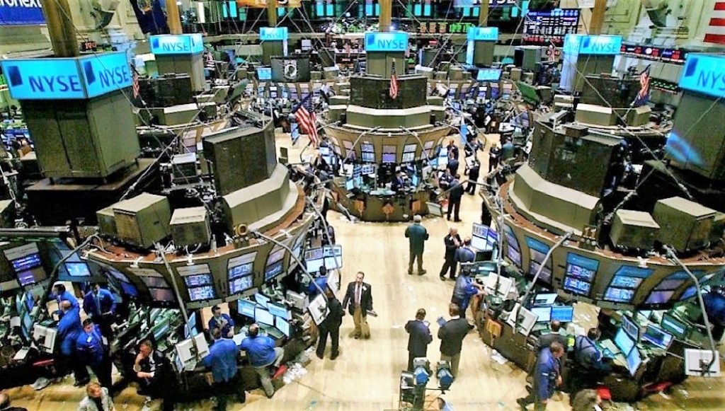 Pierde Bolsa de NY 500 puntos por round de sombra entre EU y China