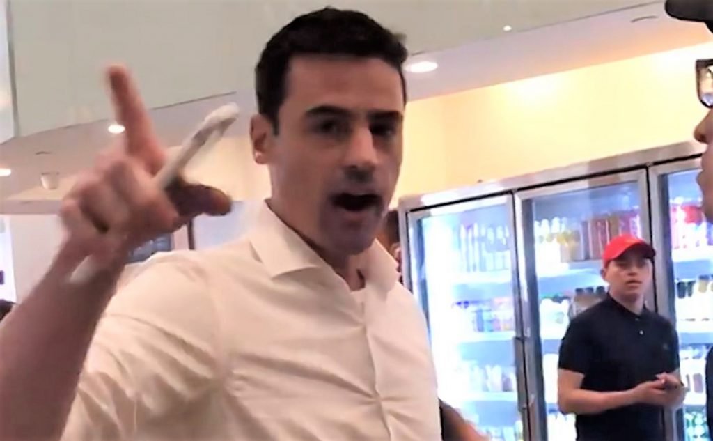 Abogado Aaron Schlossberg de NY se disculpa por expresiones racistas